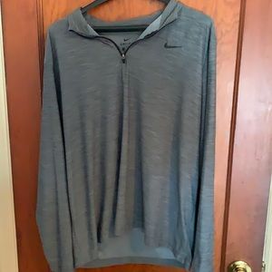 NIKE Men’s grey half zip drifit long sleeve